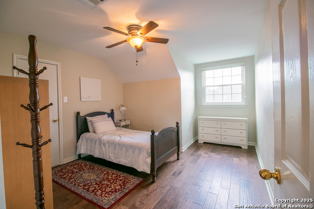 Image 31 of 35 For 511 Mesa Ridge