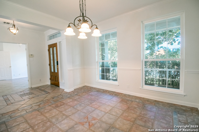 Image 5 of 35 For 511 Mesa Ridge