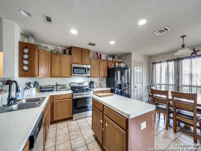 Image 8 of 27 For 4979 Fm 1343