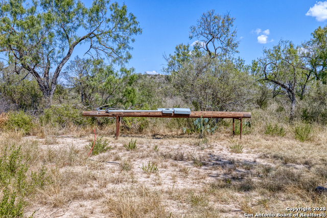 Listing photo id 28 for 944 Fm 1049  