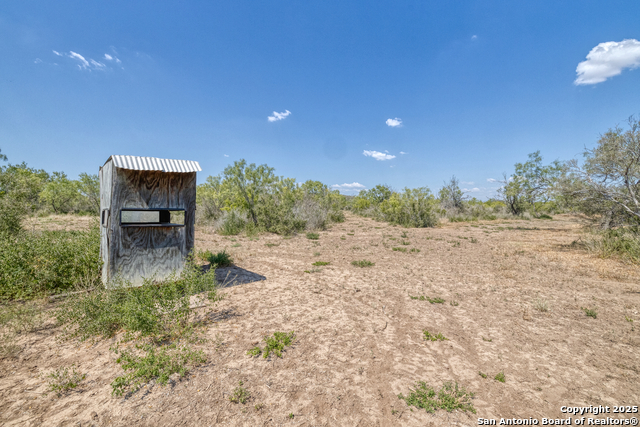 Listing photo id 36 for 944 Fm 1049  