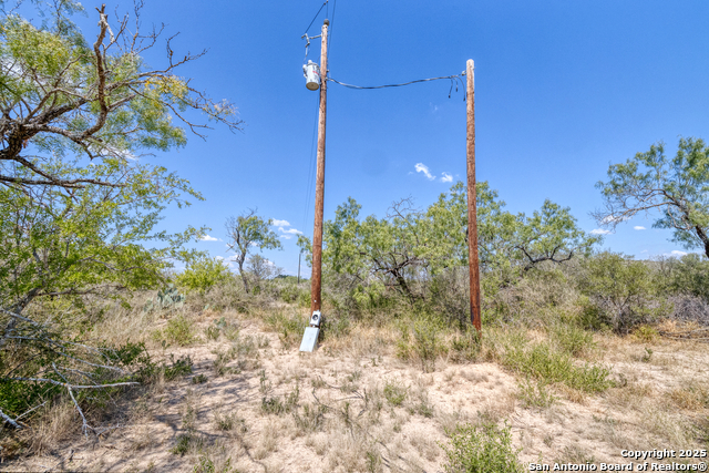 Listing photo id 37 for 944 Fm 1049  