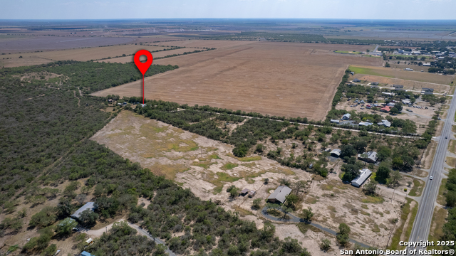 Listing photo id 46 for 944 Fm 1049  