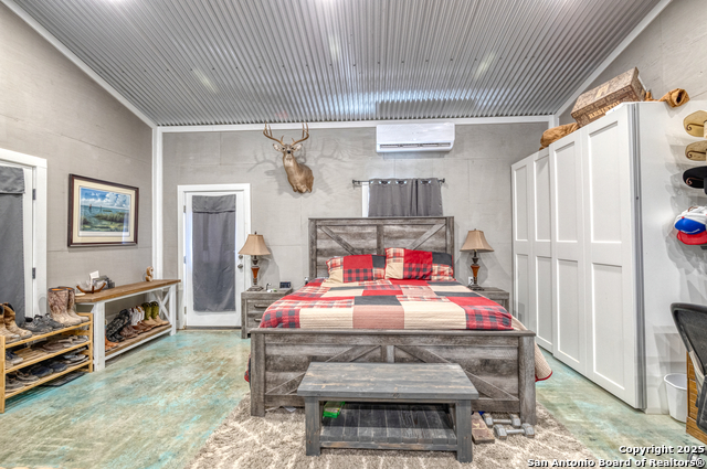 Listing photo id 5 for 944 Fm 1049  