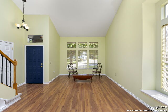 Image 6 of 38 For 14619 Hillside