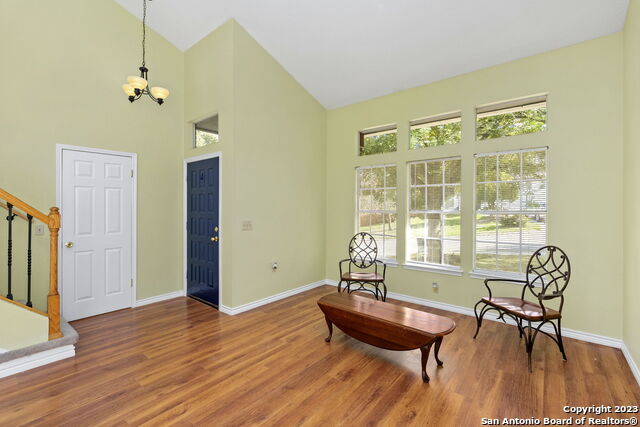 Image 8 of 38 For 14619 Hillside
