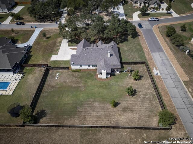 Listing photo id 38 for 8218 Garden Arbor