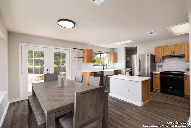 Image 11 of 25 For 11211 Talbot Sq