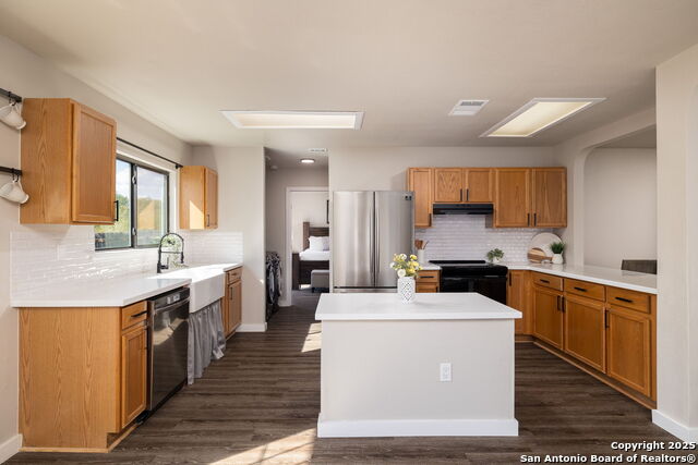 Image 12 of 25 For 11211 Talbot Sq