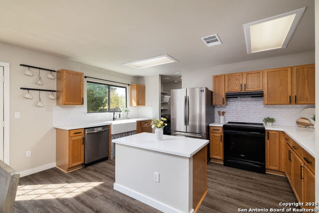 Image 16 of 25 For 11211 Talbot Sq