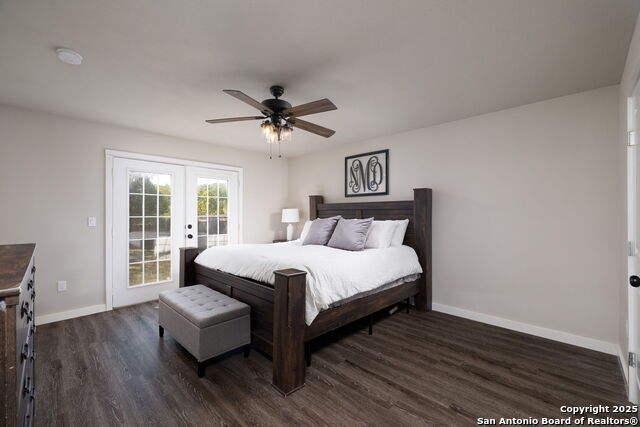 Image 18 of 25 For 11211 Talbot Sq