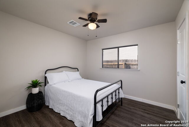 Image 20 of 25 For 11211 Talbot Sq