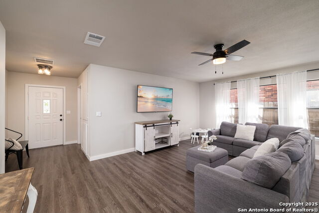 Image 8 of 25 For 11211 Talbot Sq