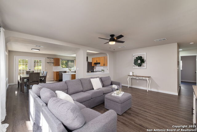Image 9 of 25 For 11211 Talbot Sq