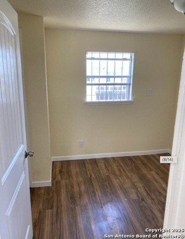 Image 10 of 13 For 811 Cantrell