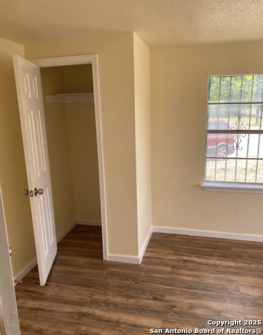 Image 13 of 13 For 811 Cantrell