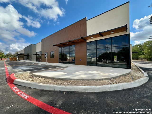 Listing photo id 0 for 6348 Prue Rd.