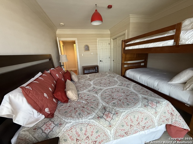 Image 15 of 38 For 7701 Wurzbach 1107