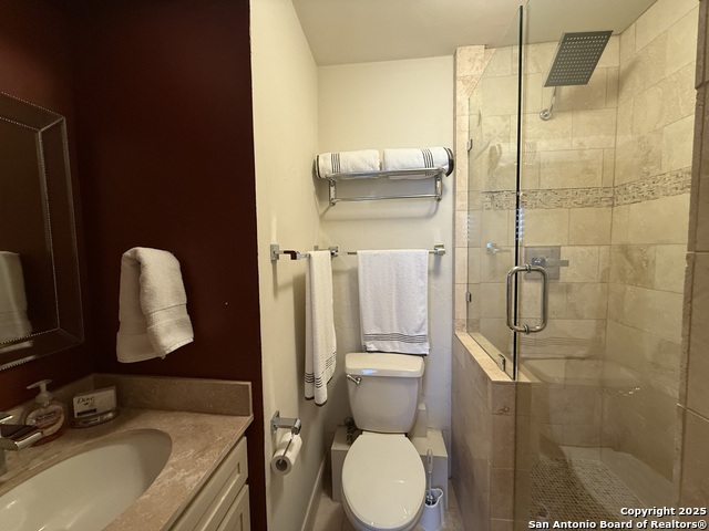 Image 16 of 38 For 7701 Wurzbach 1107