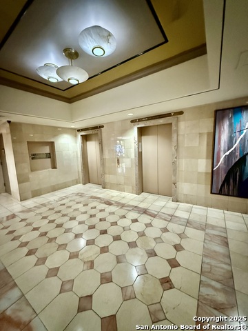 Image 25 of 38 For 7701 Wurzbach 1107