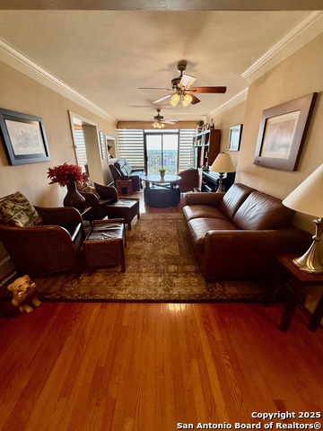 Image 3 of 38 For 7701 Wurzbach 1107