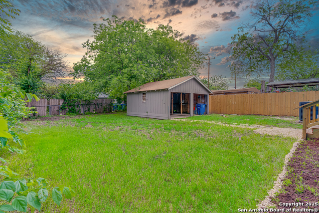 Image 33 of 42 For 1039 Mckinley Ave