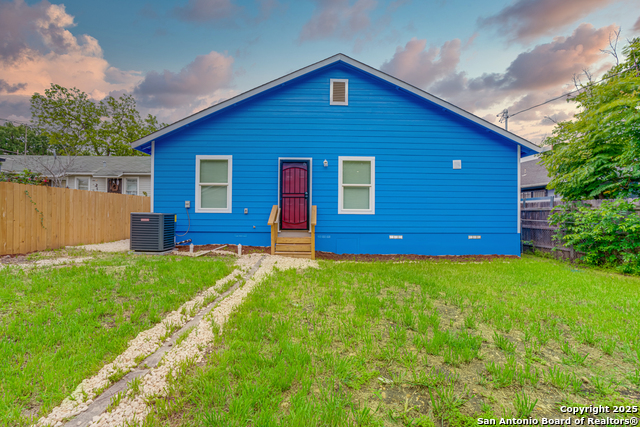 Image 34 of 42 For 1039 Mckinley Ave