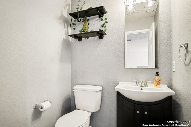 Listing photo id 8 for 3551 Sage  