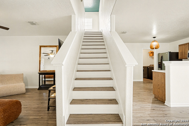 Listing photo id 10 for 3551 Sage  