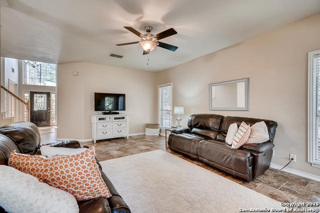 Image 5 of 58 For 12 Yateswood