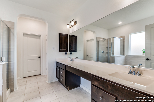 Image 8 of 16 For 15323 Danae Bend