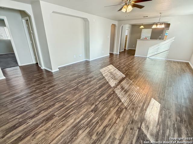 Image 12 of 23 For 213 Stampede