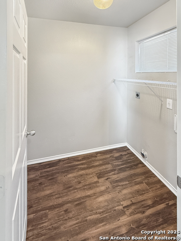 Image 20 of 23 For 213 Stampede