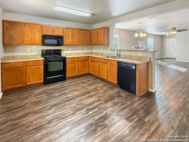 Image 3 of 23 For 213 Stampede