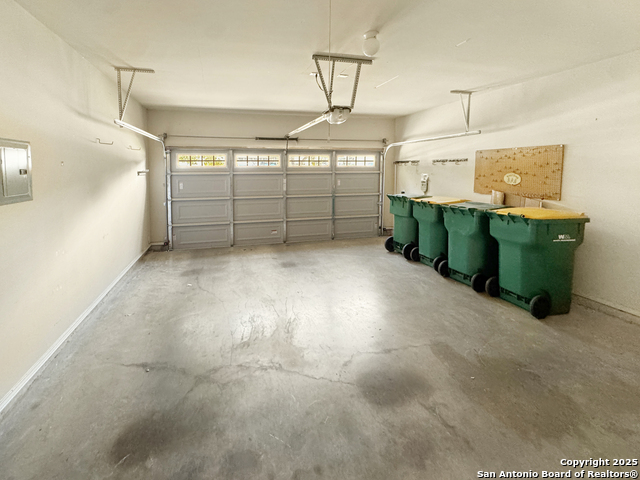 Image 20 of 48 For 23611 Silver Creek