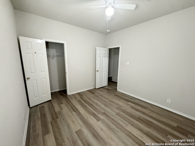 Image 25 of 48 For 23611 Silver Creek