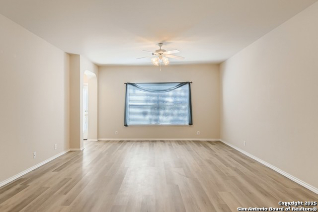 Image 27 of 48 For 23611 Silver Creek