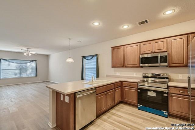 Image 31 of 48 For 23611 Silver Creek