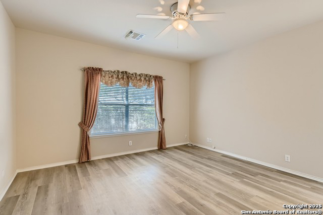 Image 39 of 48 For 23611 Silver Creek