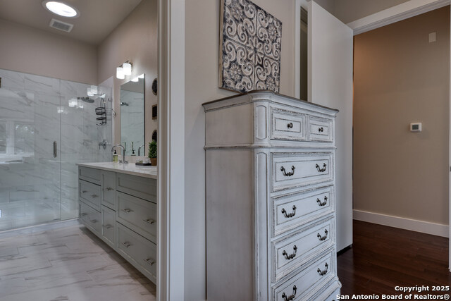 Image 17 of 31 For 139 Cedar Unit 104