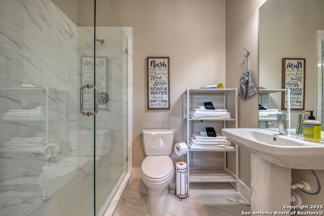 Image 18 of 31 For 139 Cedar Unit 104