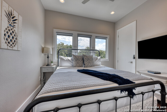 Image 22 of 31 For 139 Cedar Unit 104