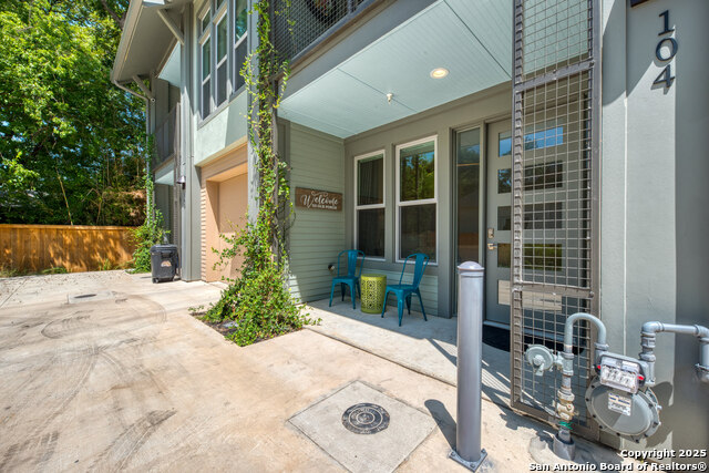 Image 27 of 31 For 139 Cedar Unit 104