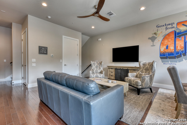 Image 8 of 31 For 139 Cedar Unit 104