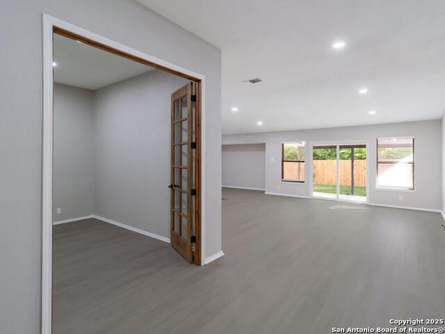 Listing photo id 9 for 16738 Stoney Gld