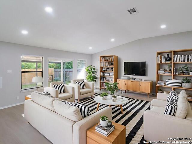 Listing photo id 1 for 16738 Stoney Gld