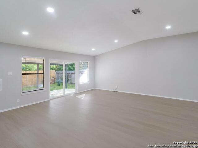 Listing photo id 2 for 16738 Stoney Gld