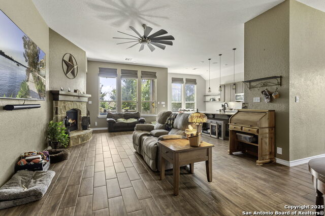 Image 9 of 31 For 12340 Saddle Up