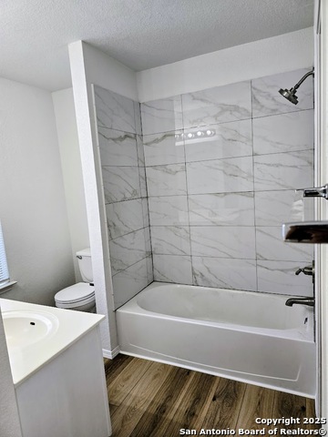 Image 18 of 31 For 11714 Ripplewood