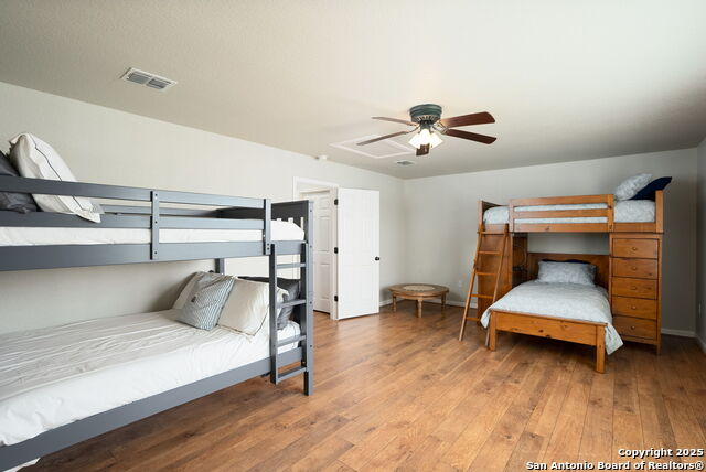 Listing photo id 15 for 1526 Bonnyview